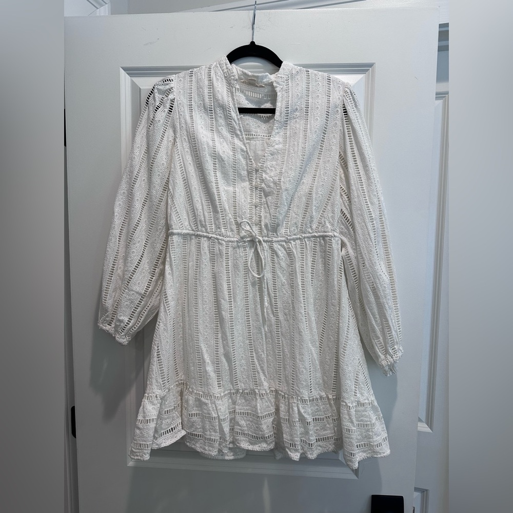 Elegant White Lace Women's Top